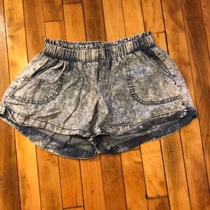 Charlie O lightweight shorts